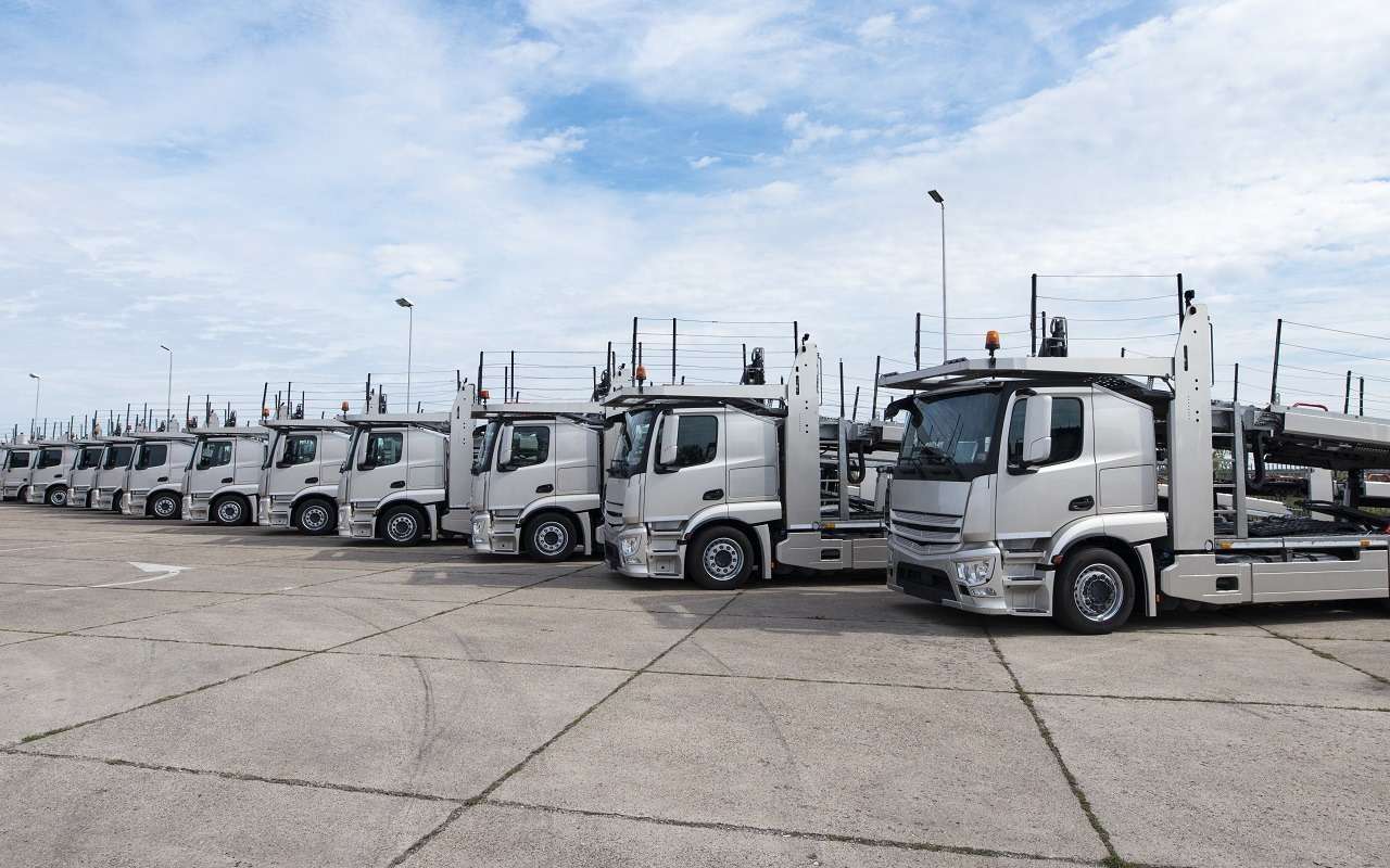 Грузовики и тракторы б/у резко подорожали: что происходит с ценами на спецтехнику