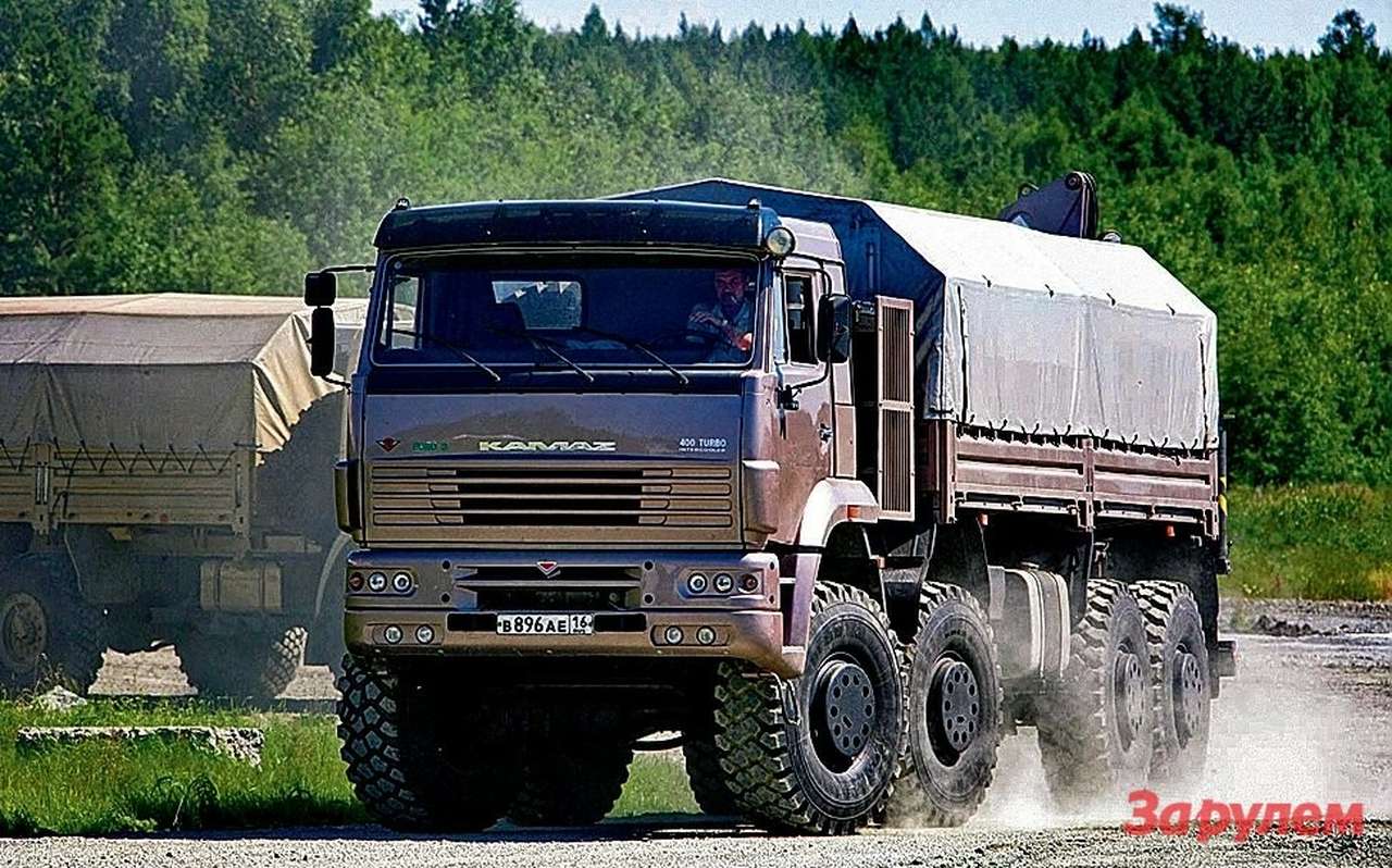 КамАЗ-6560, первая четырехосная модель нового семейства, уже проходит испытания.