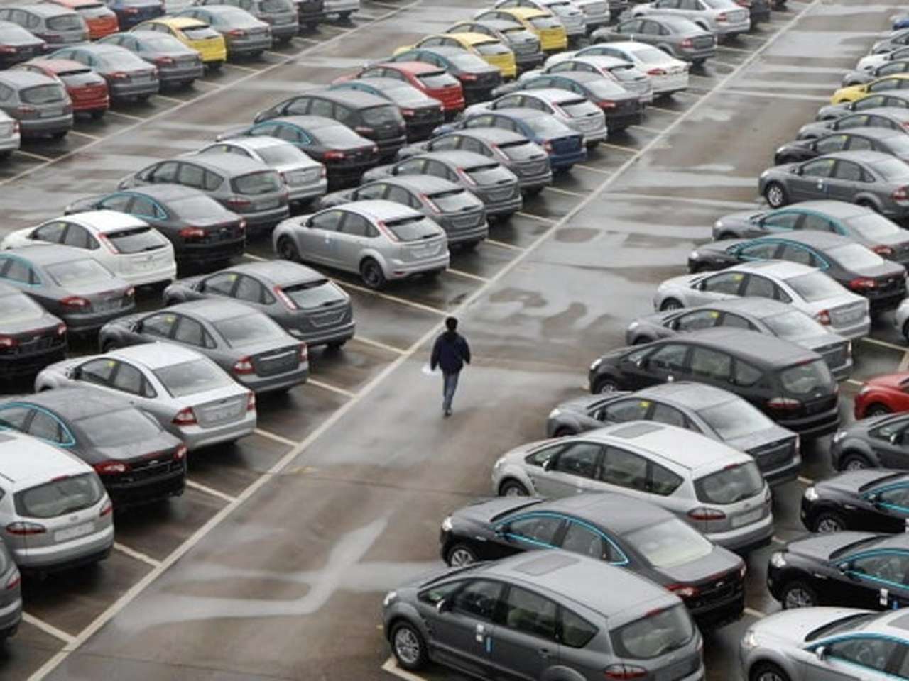 Автокод выяснил, готовы ли россияне купить подержанный автомобиль в кризис