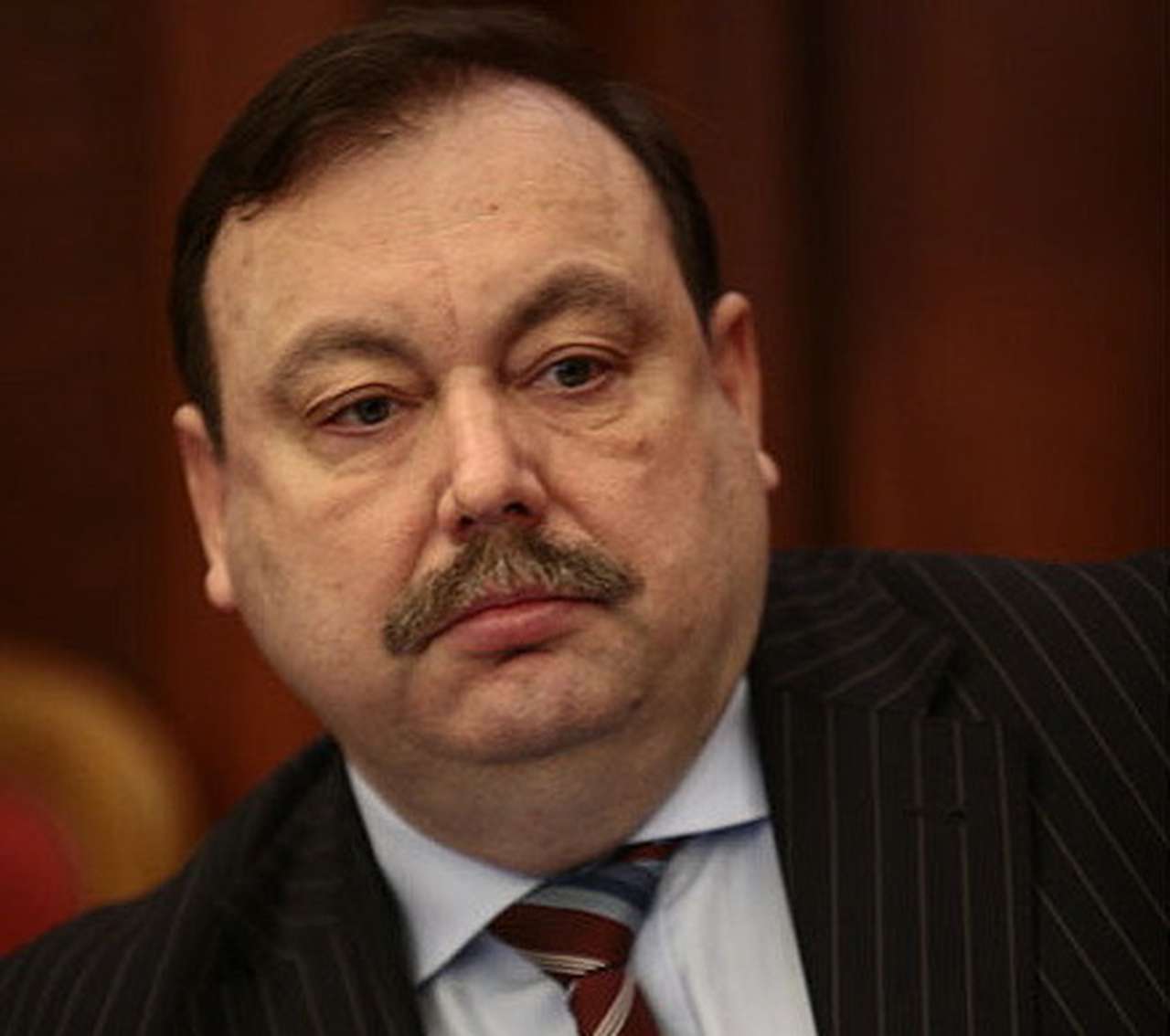 Депутату Гудкову вернули «права» и оштрафовали на 500 руб.