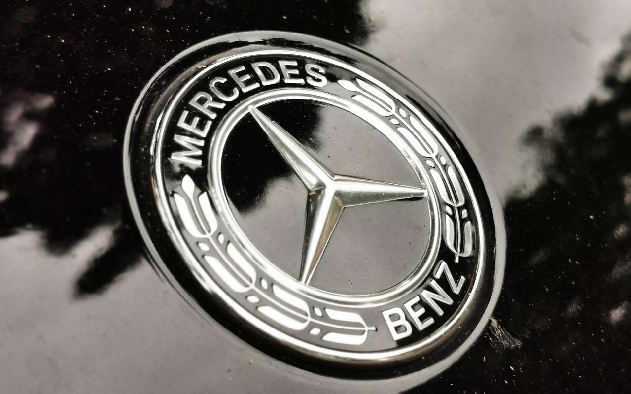 Скандал с Mercedes-Benz: компания потеряет миллионы
