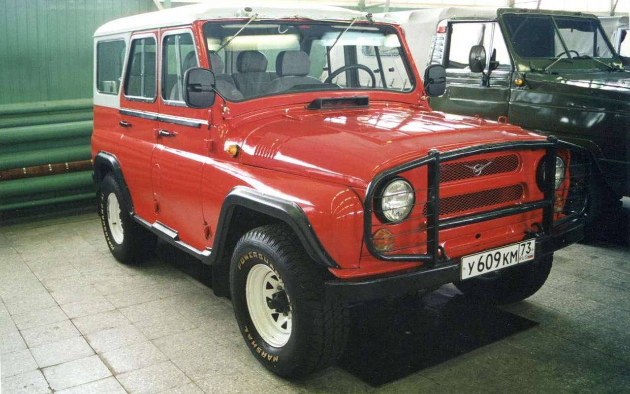 УАЗ-31517, созданный в 1990 год по итальянскому образцу