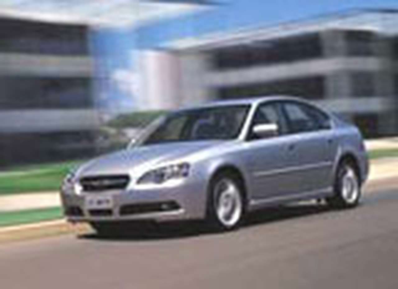 Subaru Legacy разбилась в Австралии на пять звезд