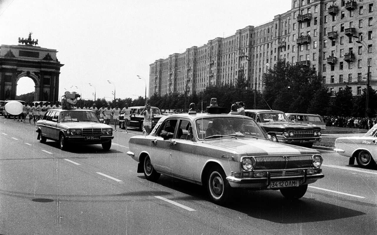 ГАЗ-24 1980 Олимпийский огонь