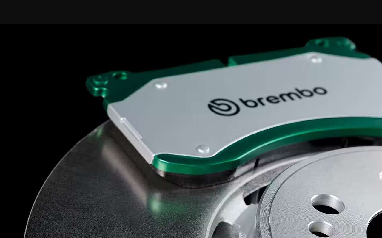 Компания Brembo представила комплект Greenance Plus – согласованную пару «диск плюс колодки»