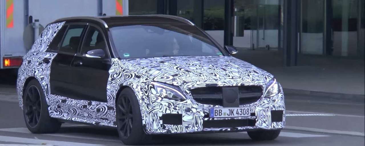 Mercedes-AMG готовит сверхмощный «сарай» (ВИДЕО)