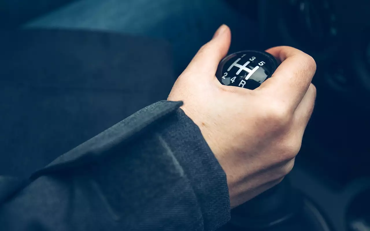 Может ли коробка передач менять мощность двигателя?