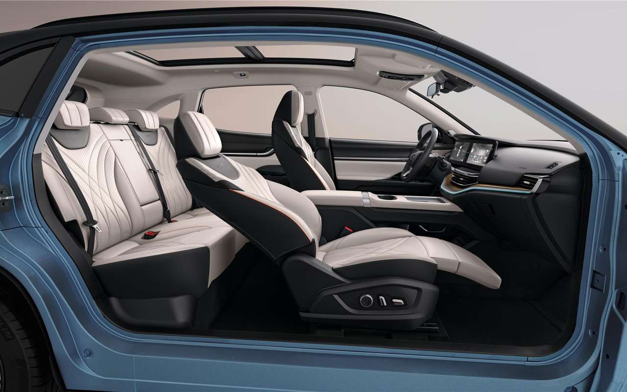 Chery eQ7 – первое фото необычного салона