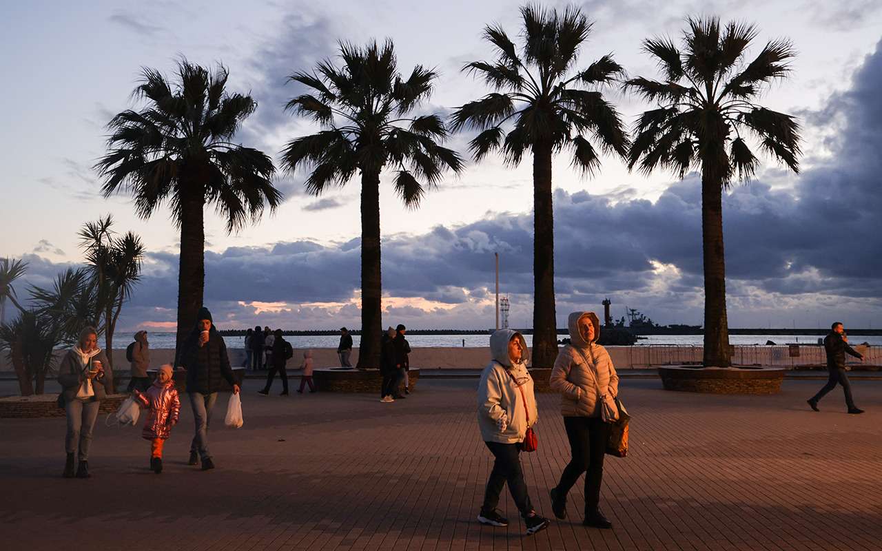 Как шторм в Крыму и Сочи повлиял на туризм в этих регионах?