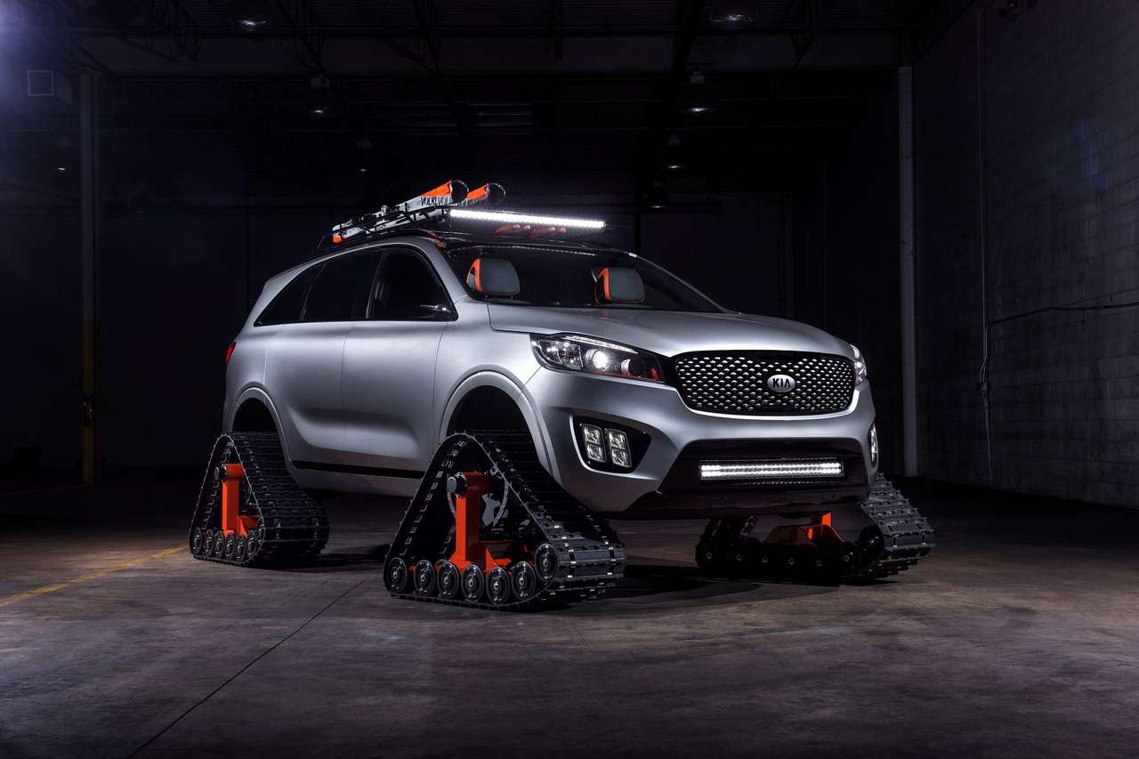 Довезет сам: беспилотный Kia Sorento на гусеничном ходу