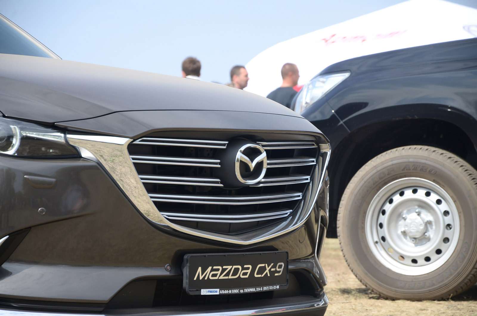 Автомобиль Mazda CX-9: обзор, новости, машина Мазда СХ-9 — комплектации,  характеристики, разные поколения Mazda CX-9 — сайт За рулем www.zr.ru