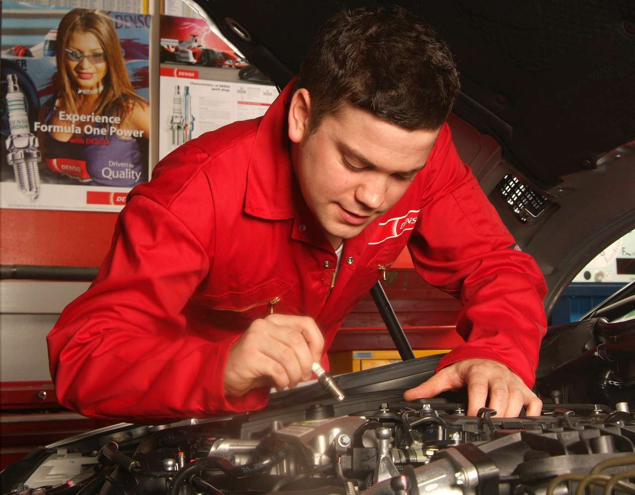 Свечной вопрос: как не прогореть?