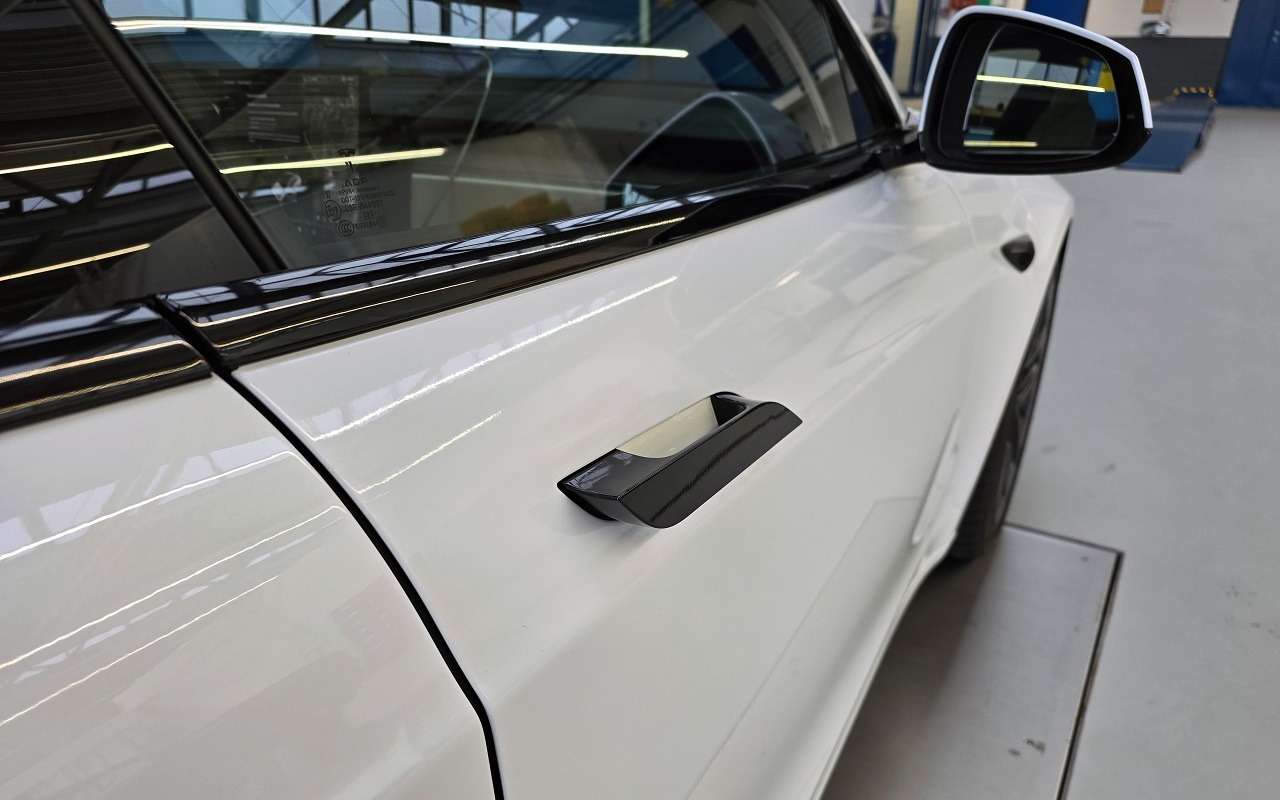 Эксперты рассказали, почему модные выдвижные ручки в авто могут быть опасными