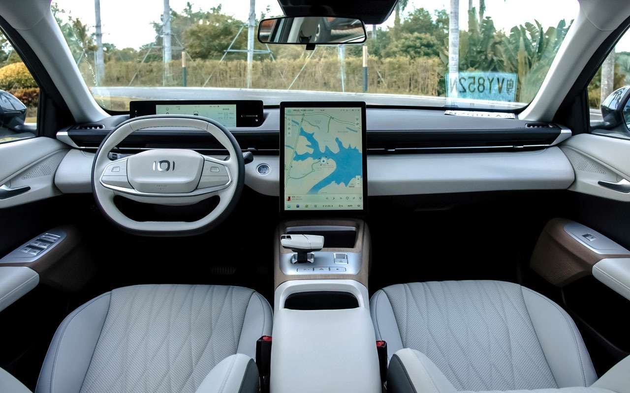 Вместо Camry – новый Changan поступил в продажу