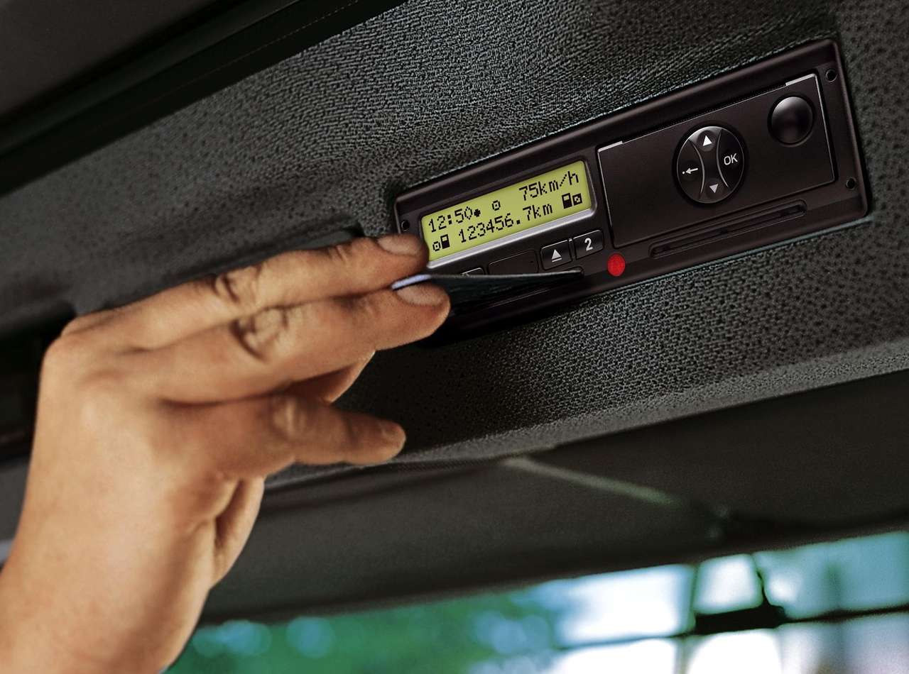 ФАС «наехал» на Минтранс по делу о тахографах 