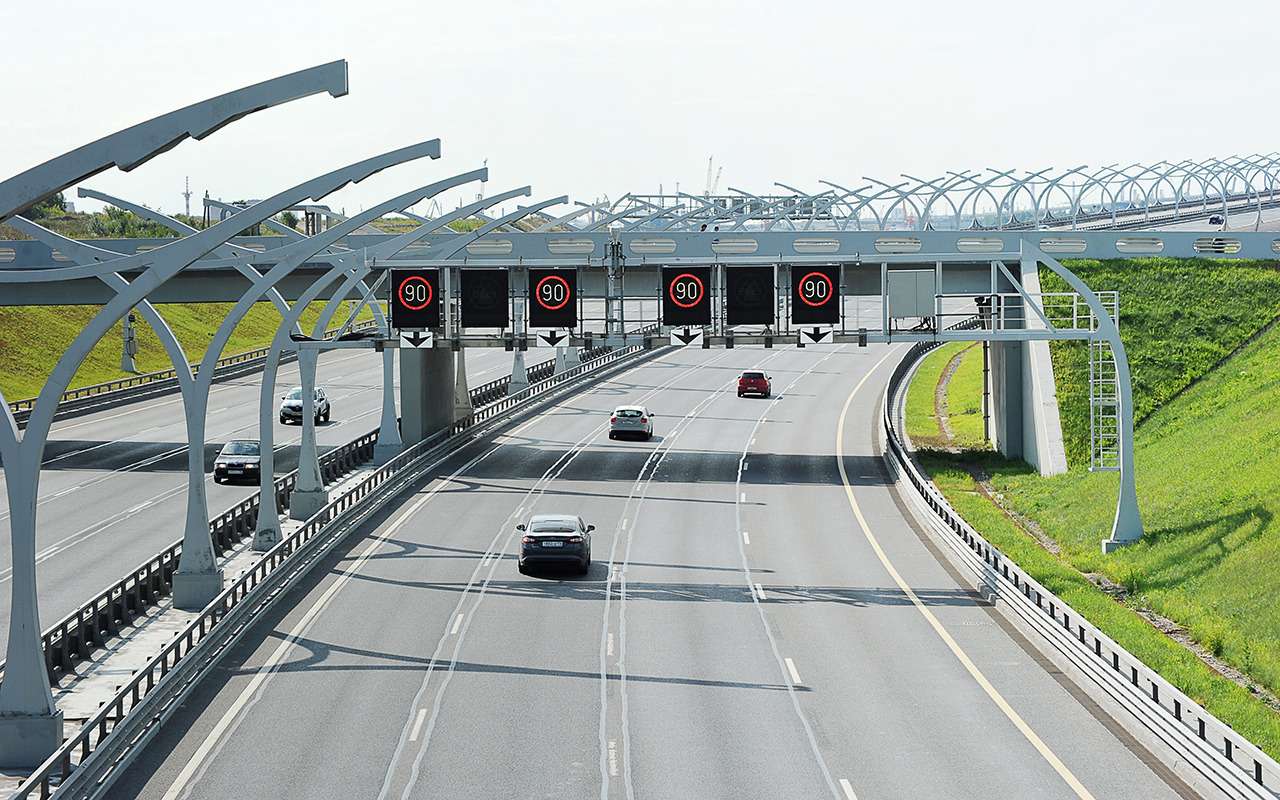 На платных дорогах повысят скорость — ГИБДД «за»!