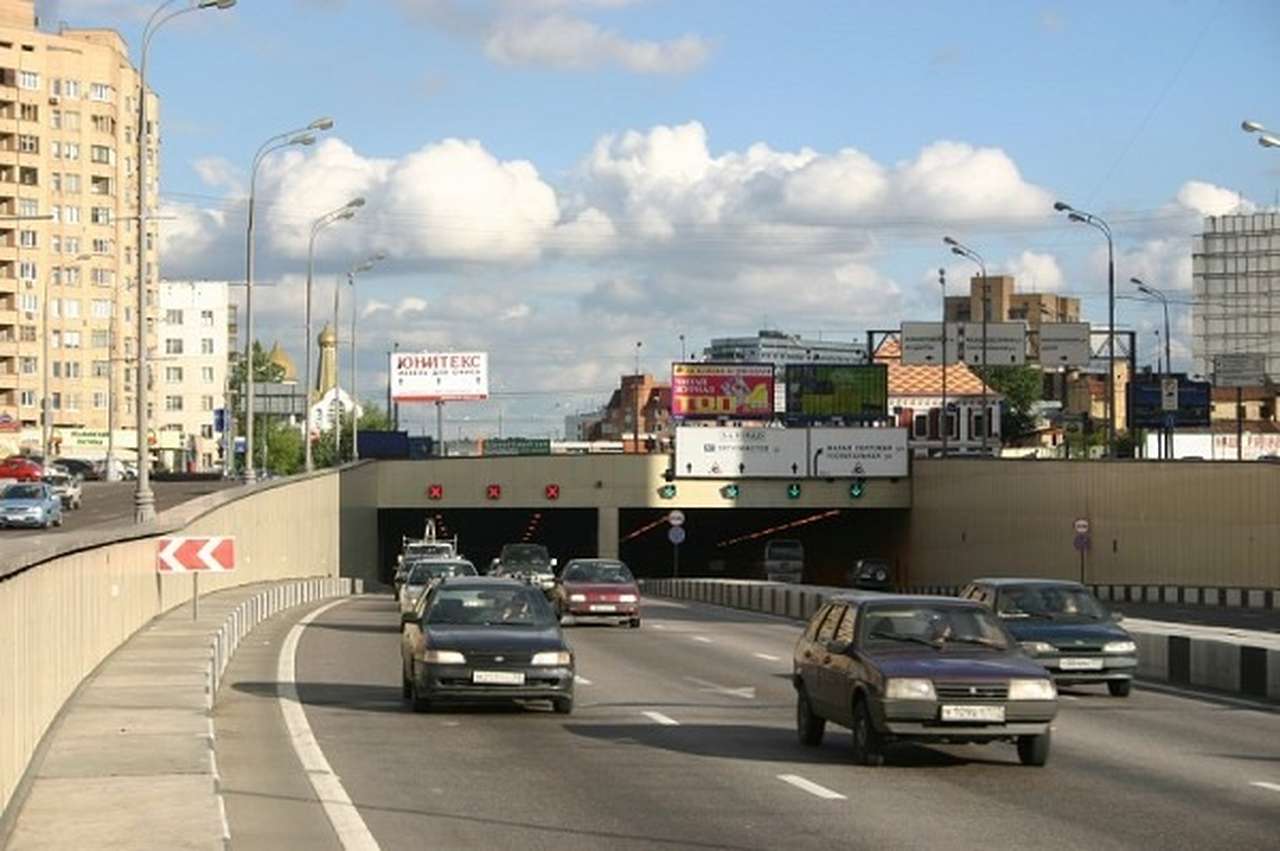 В Москве закрывается Лефортовский тоннель