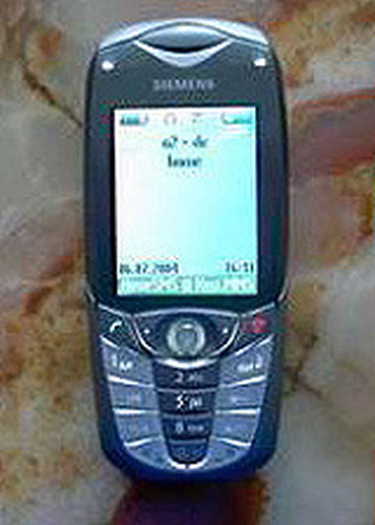 Mercedes меняет мобильники Nokia на Siemens