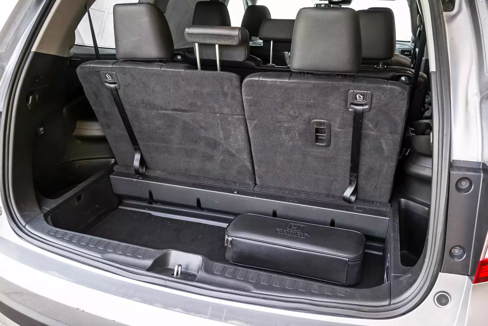 Третьего ряда. Kia Sorento 3 ряд. Соренто Прайм 3 ряда. Киа Соренто 2 третий ряд сидений. Sorento Prime 3 ряд сидений