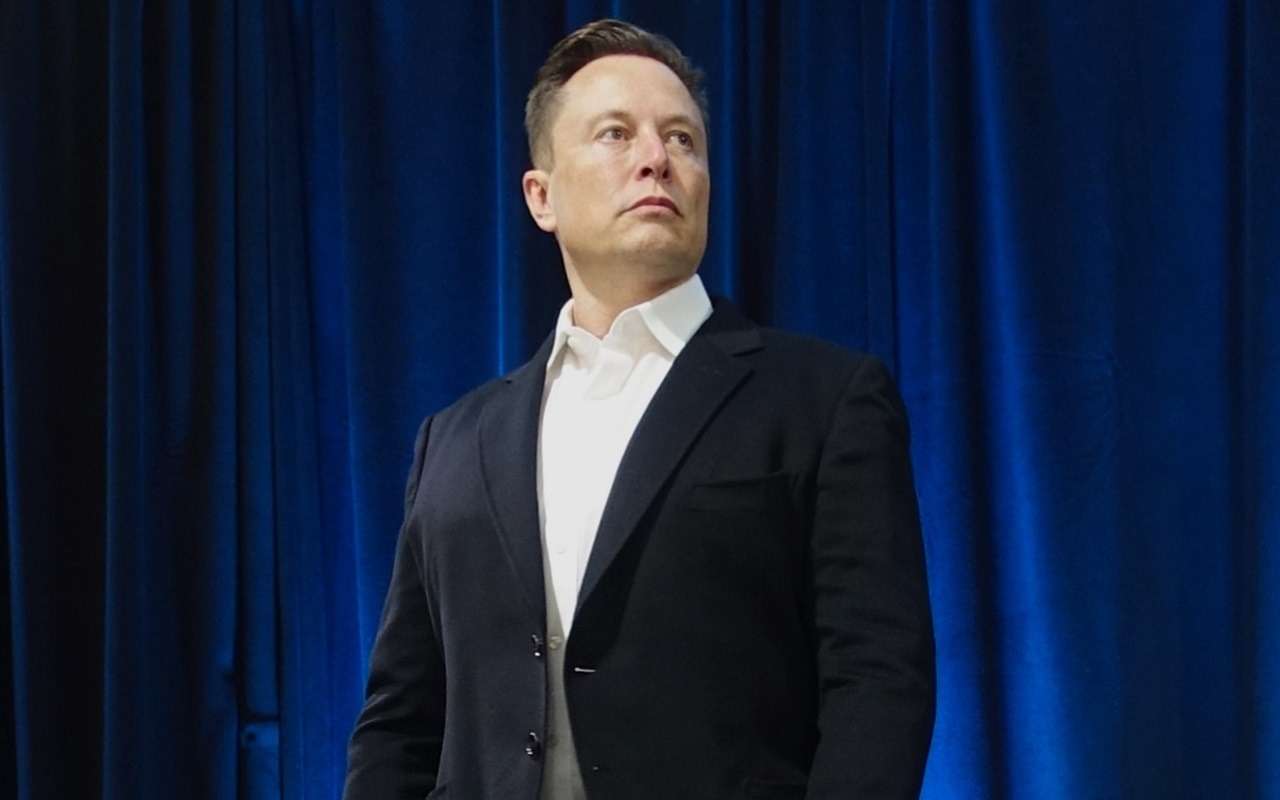 Пчелы против меда: глава Теслы не оценил стараний Байдена