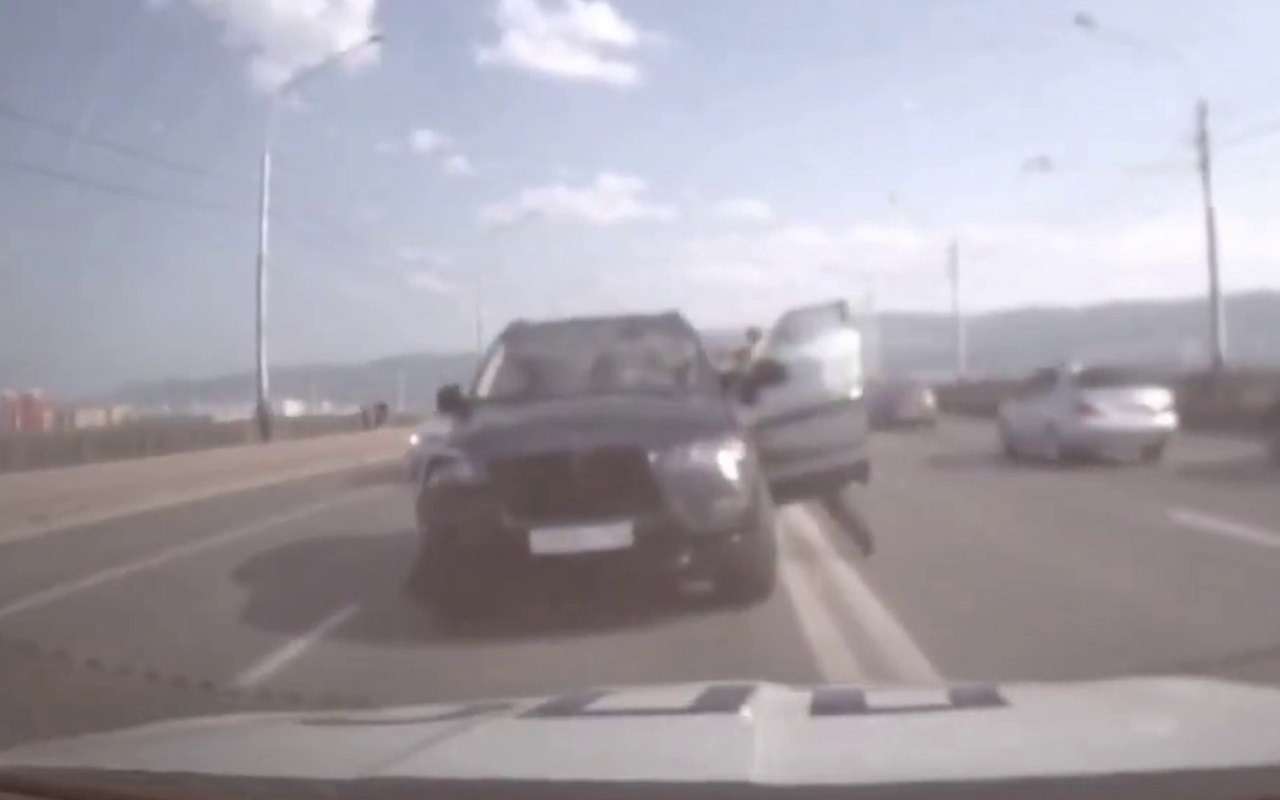 В Красноярске полиция поймала нетрезвого водителя на BMW X5