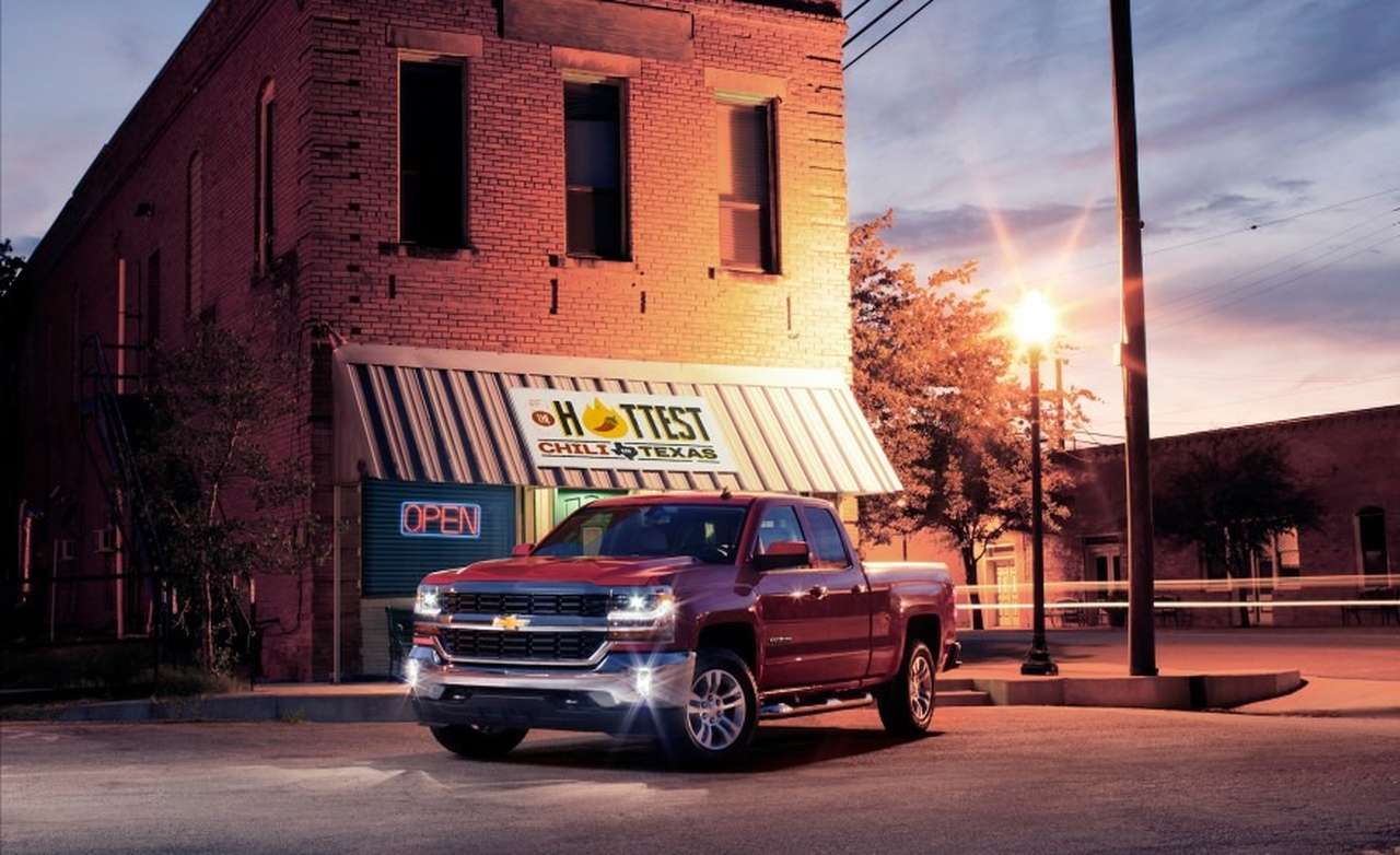 Chevrolet начинает продажи обновленного Silverado