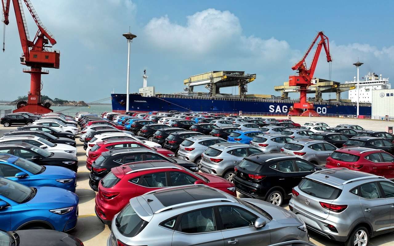 Китай меняет правила экспорта машин: чем это обернется для россиян