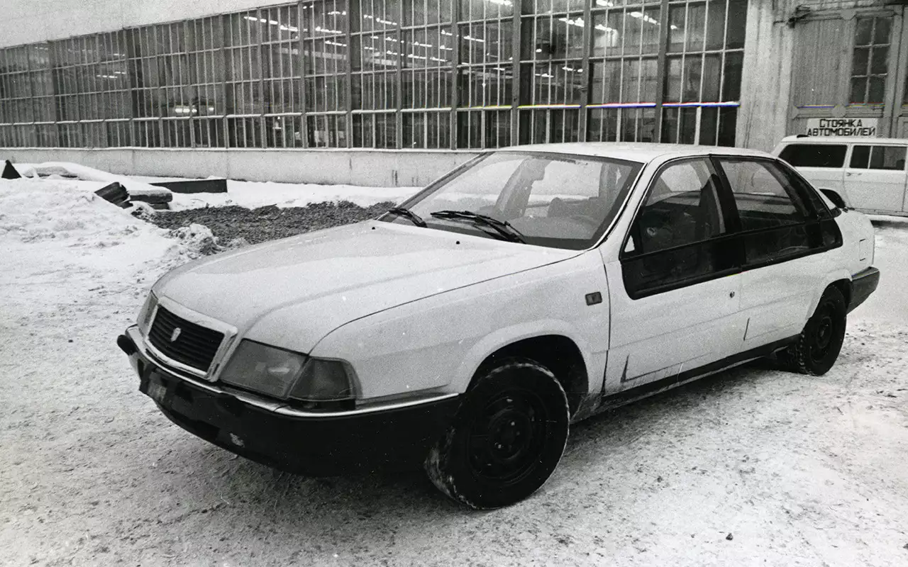Самый быстрый полноприводный советский автомобиль создали уже на закате СССР. Максимальная скорость Волги ГАЗ-3105 с двигателем V8 рабочим объемом 3,4 л и мощностью 170 л.с. была около 200 км/ч. Небольшую партию автомобилей собрали уже в начале 1990-х.