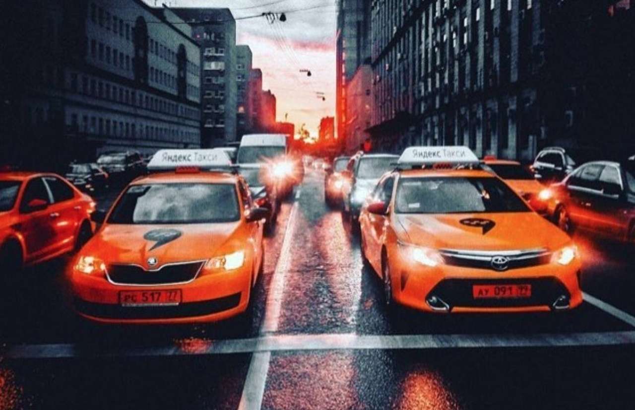 Самое дешевое время: в эти часы такси доступнее