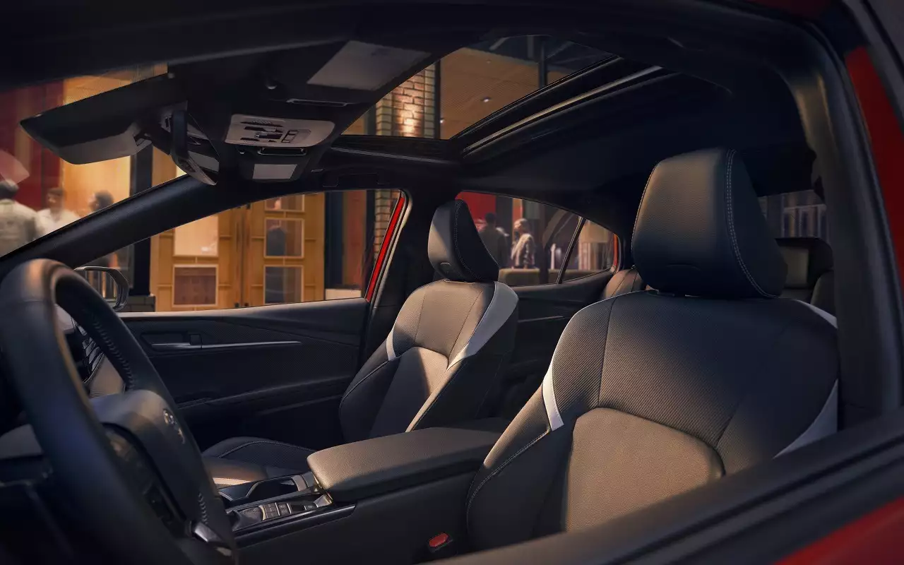 Интерьер Toyota Camry