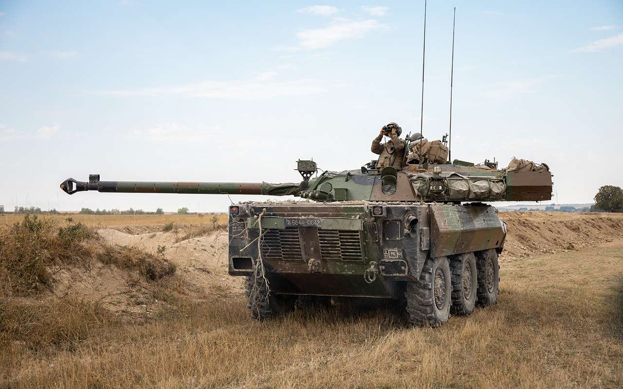 Внутрь не полезу! Чем плох французский танк AMX-10RC