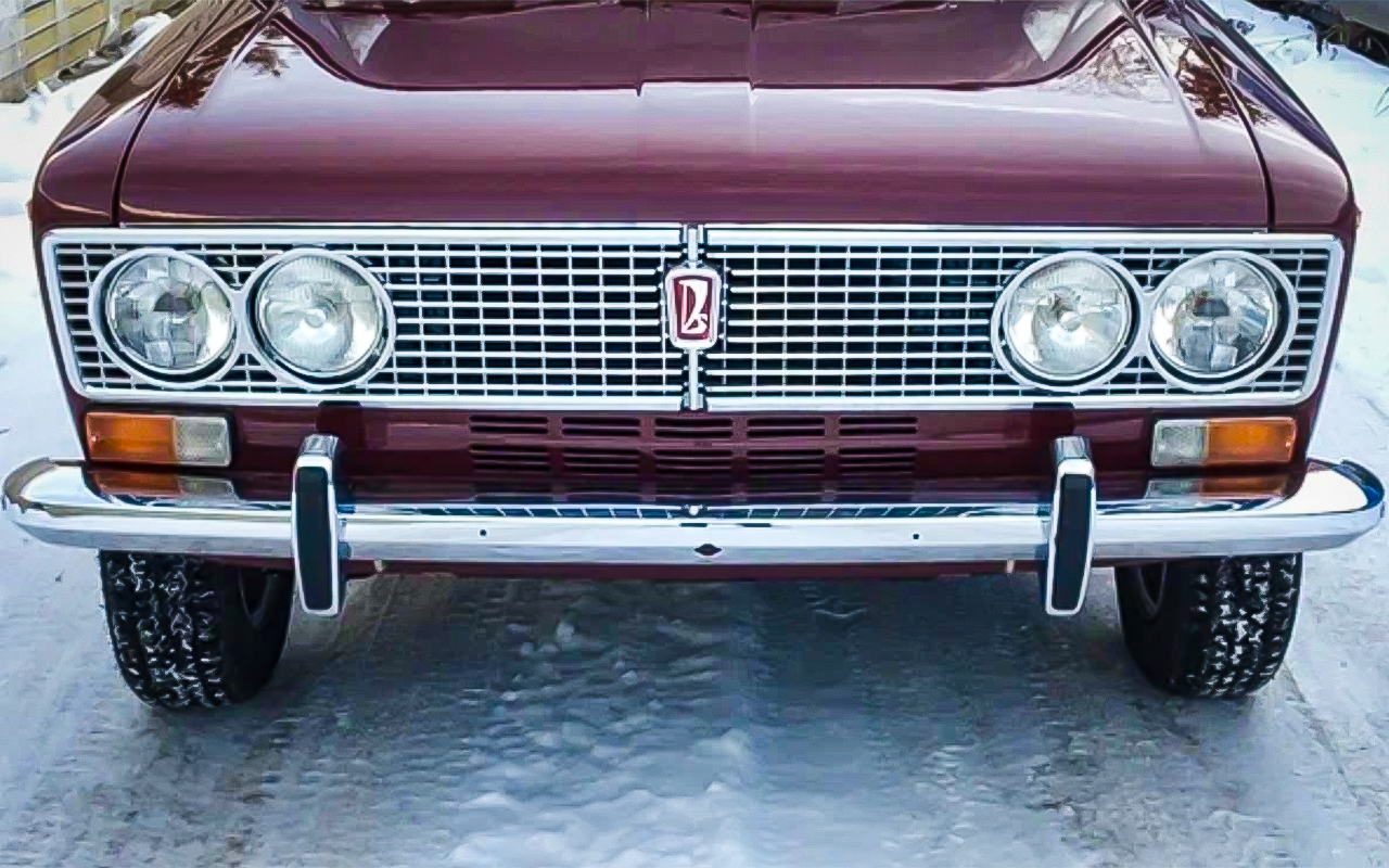 Идеальный ВАЗ-2103 1974 года без пробега. Угадайте цену!