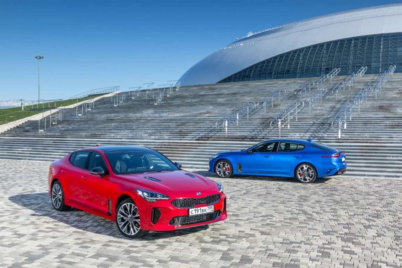Продажи Kia Stinger стартуют в марте. Известны цены и комплектации