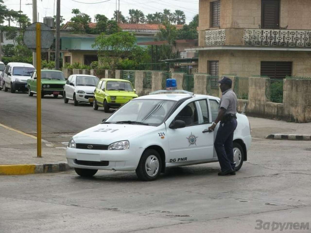 На Кубе разрешили свободно покупать новые автомобили