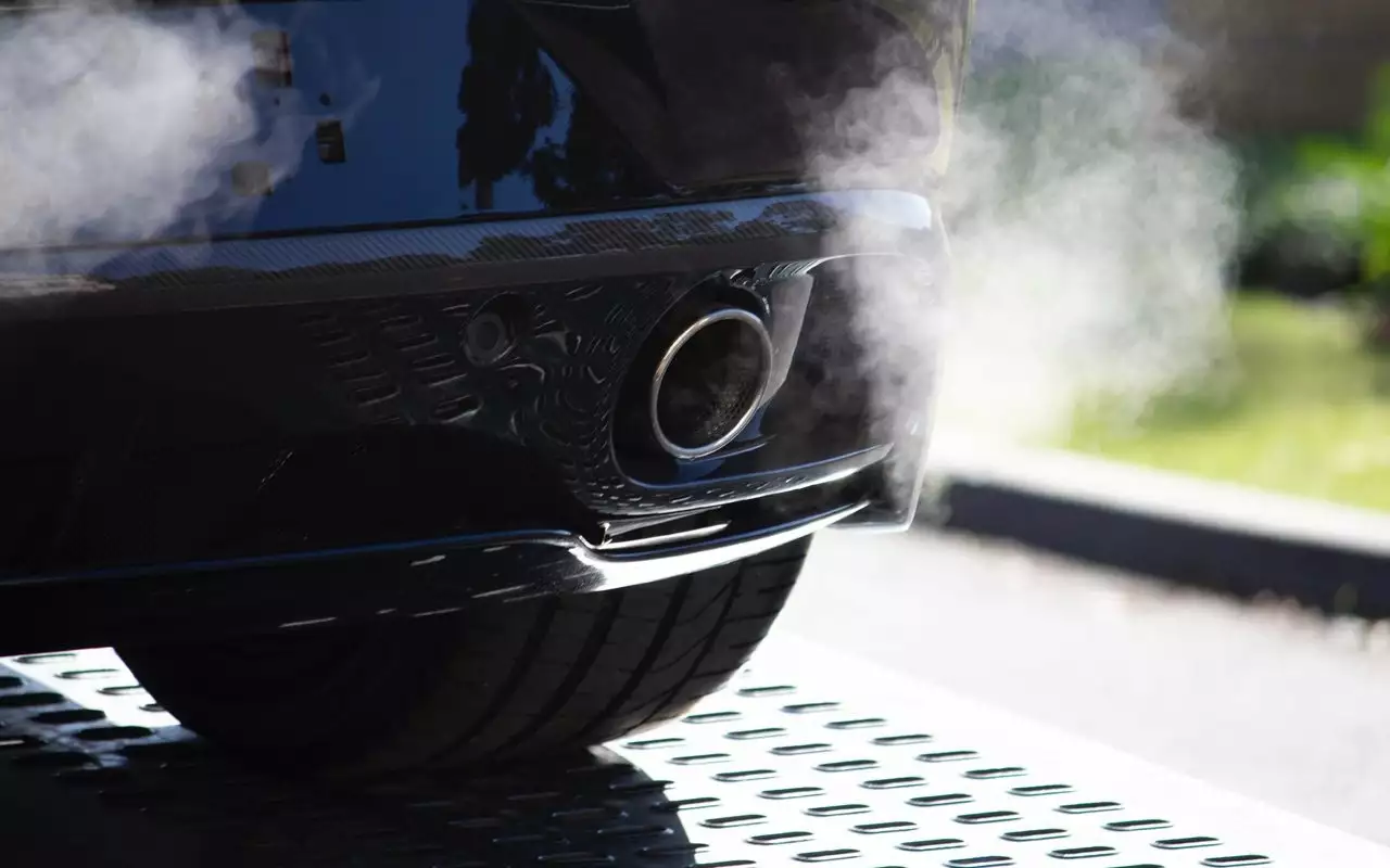 В РФ создали нейтрализатор, превращающий выхлопы в воду, углекислый газ и азот