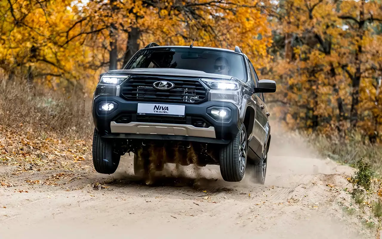 Lada Niva Travel