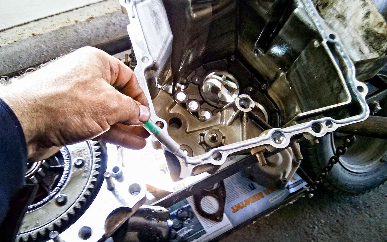 Советы бывалых: фен для поплавка и шприц для герметика