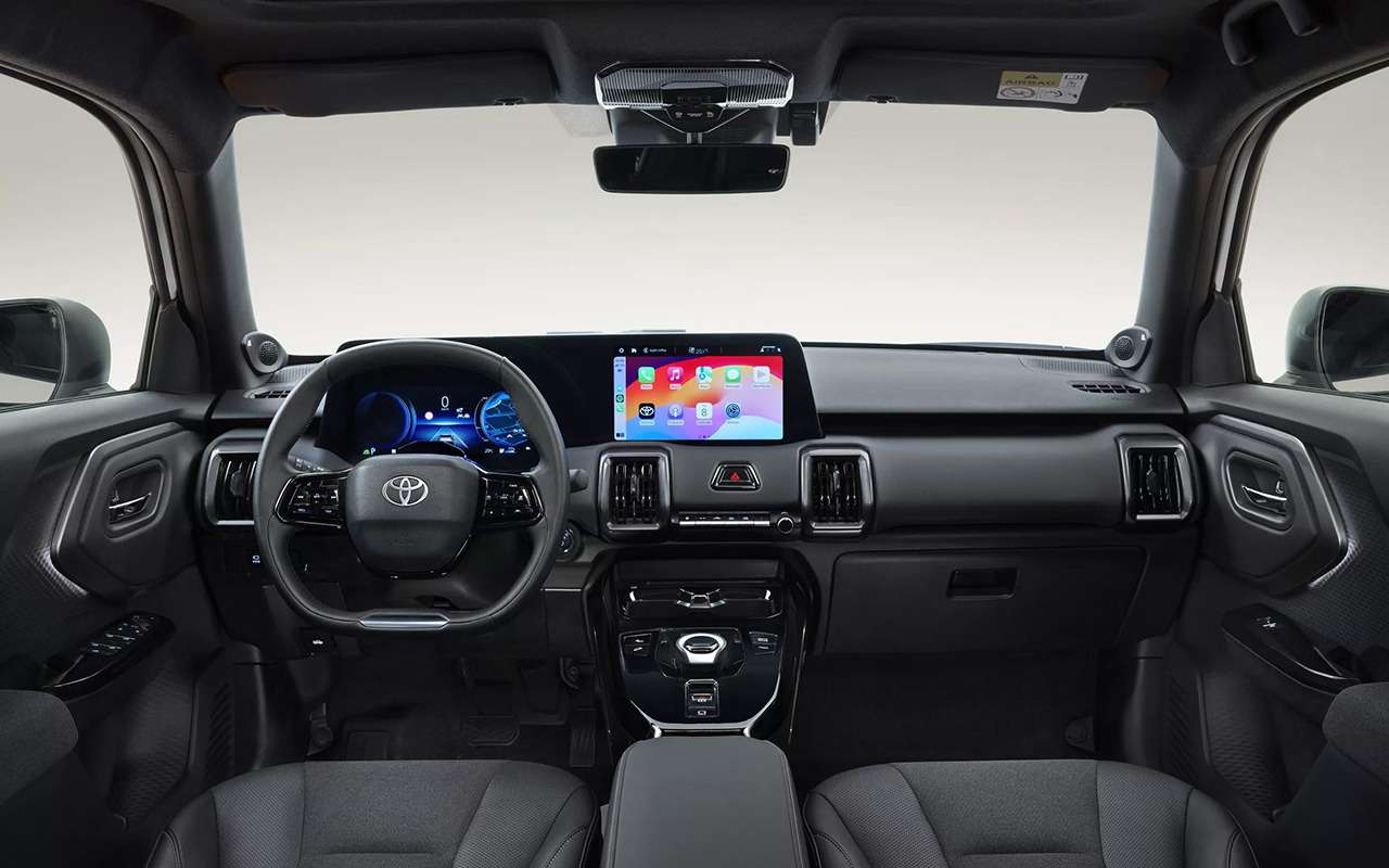 Интерьер Toyota Urban Cruiser