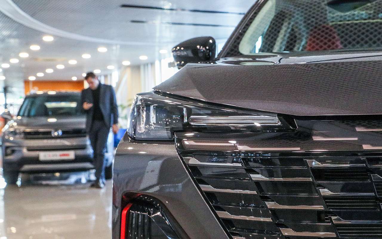 «Дешевле 2 млн не найти»: эксперты объяснили, почему китайские авто так дорого стоят