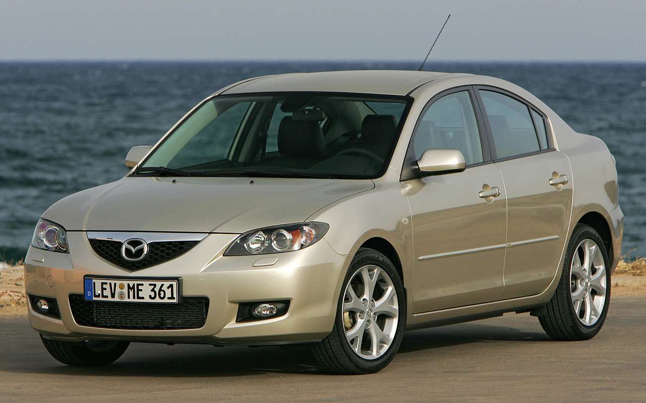 Мазда-«трешка» — или просто матрешка. Имя быстро приклеилось к Мазде.