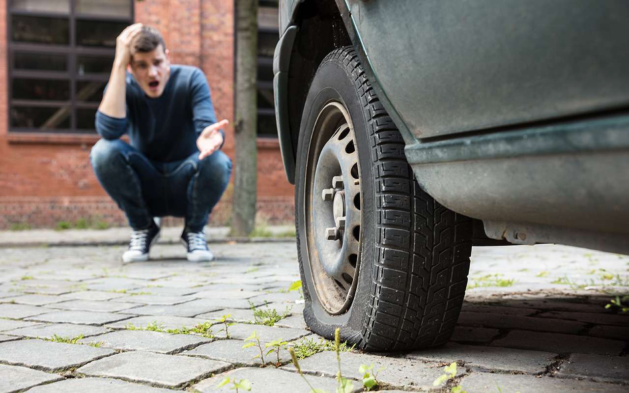 Как накачать колесо без насоса? 5 мифов и 2 рискованных способа