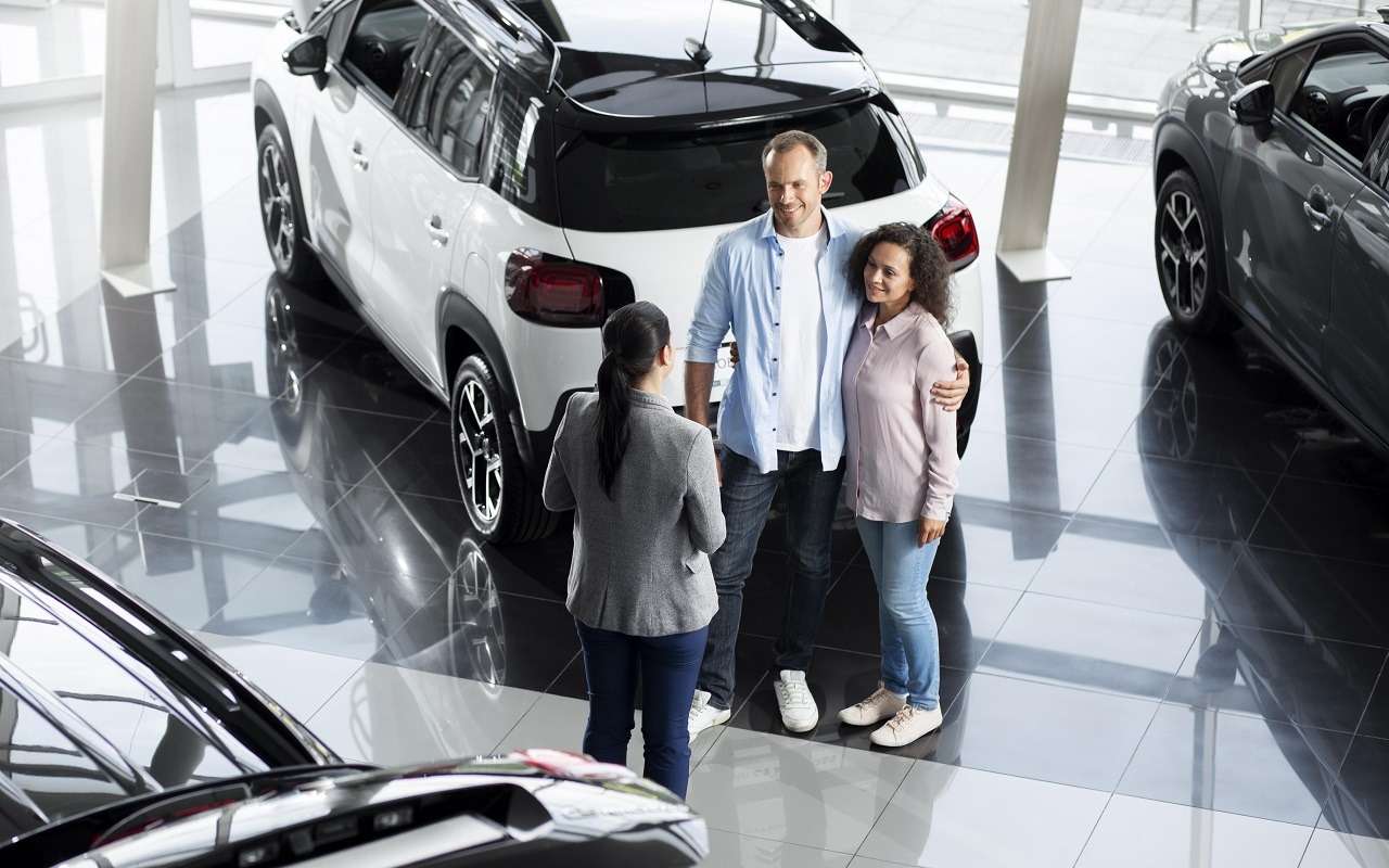 Вот что водители говорят о ценах на машины после повышения утильсбора