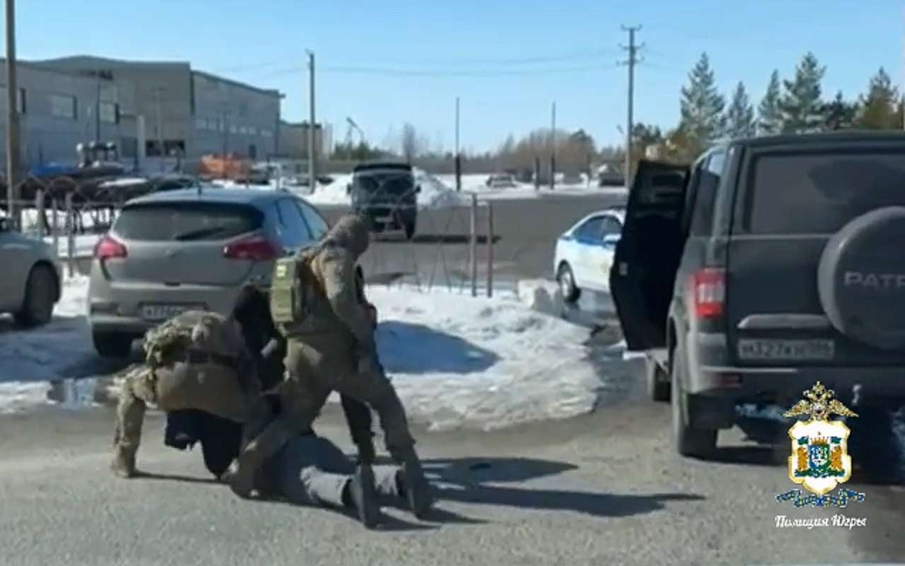 Полиция ХМАО – Югры раскрыла вымогательство и разбой с целью хищения иномарки