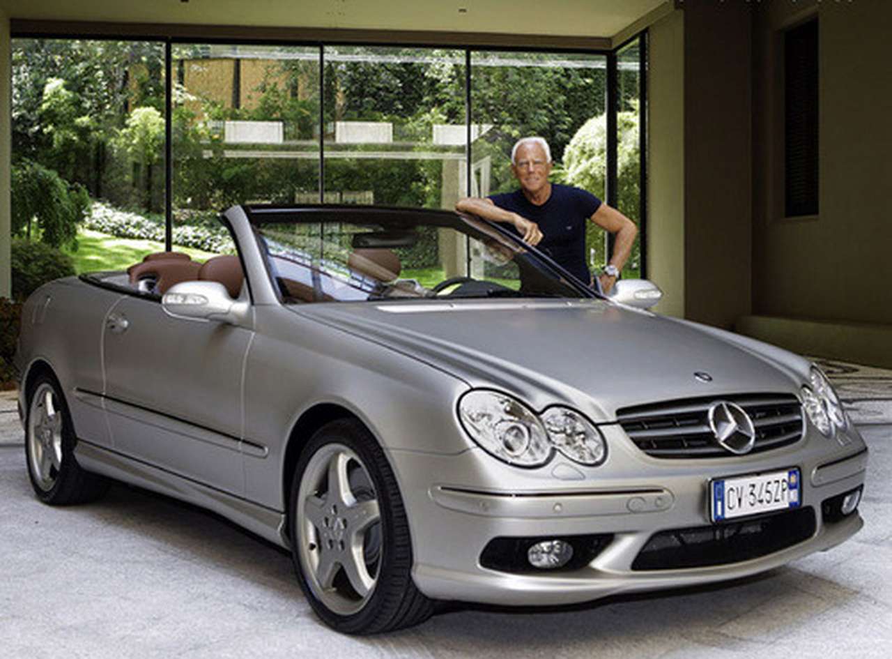 Джорджио Армани сел за руль Mercedes CLK своего имени