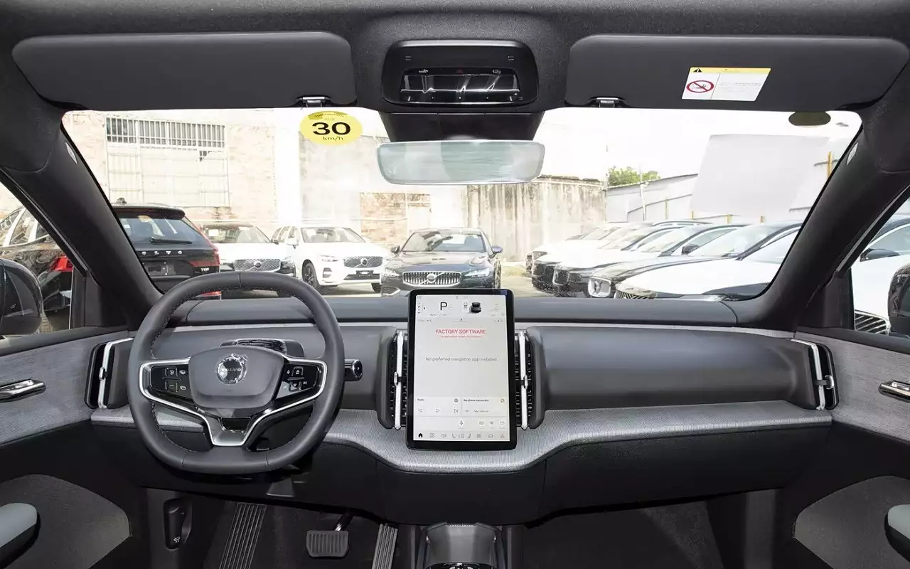 Volvo EX30 Cross Country