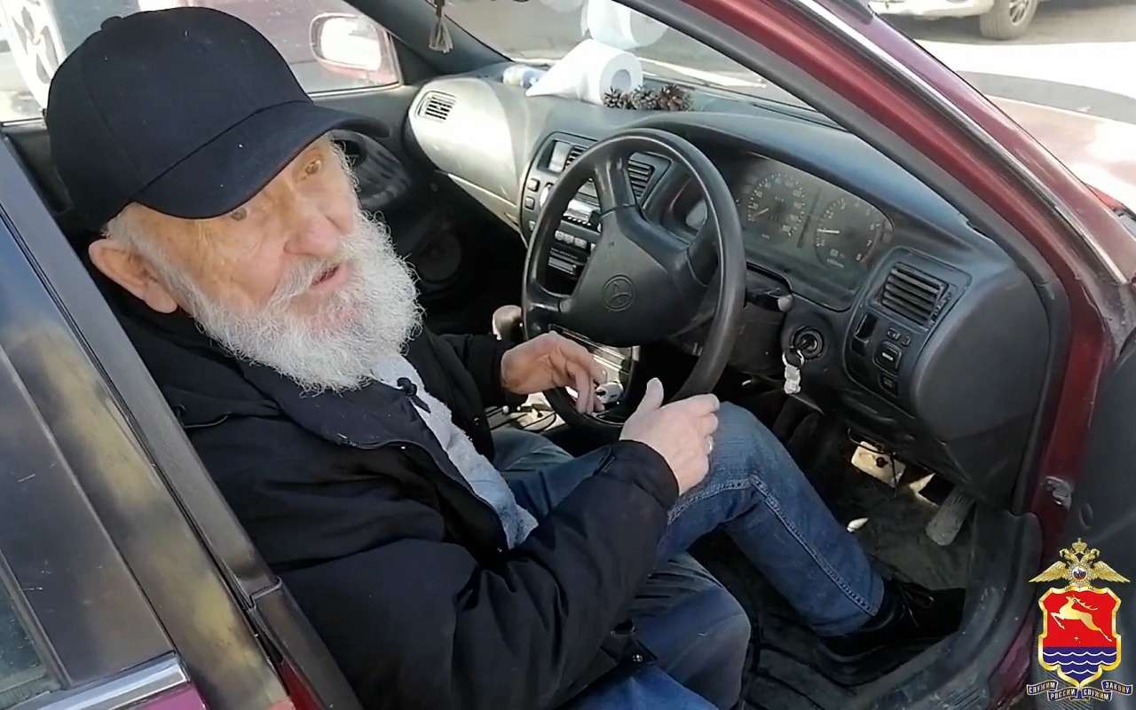 В Магадане полиция нашла подозреваемого в угоне иномарки у 74-летнего пенсионера