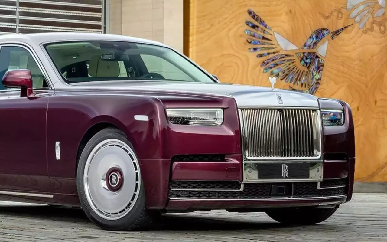 Rolls-Royce создал «подарочный» Phantom