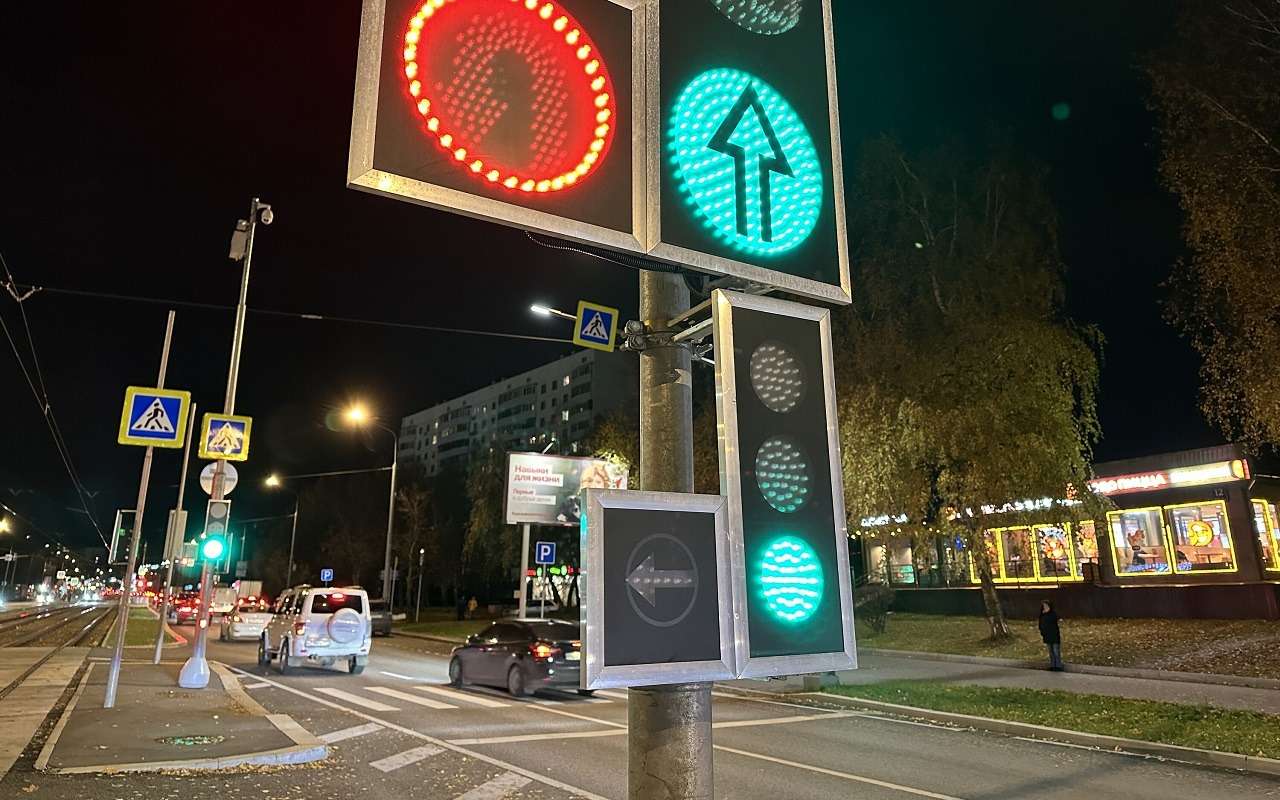 А вы знаете, почему нельзя подъезжать к светофору на «нейтралке»? Мы выяснили для вас