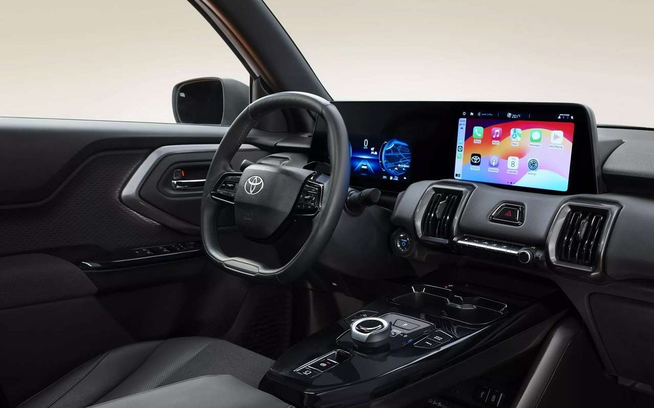 Интерьер Toyota Urban Cruiser