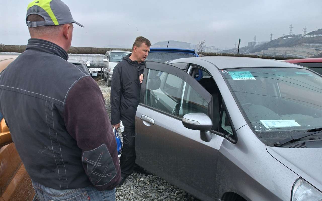 Эксперт назвал 4 признака проблем с авто, которые маскируют перекупы